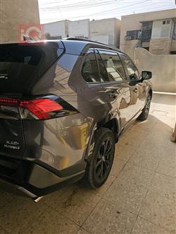 تۆیۆتا ڕاڤ 4